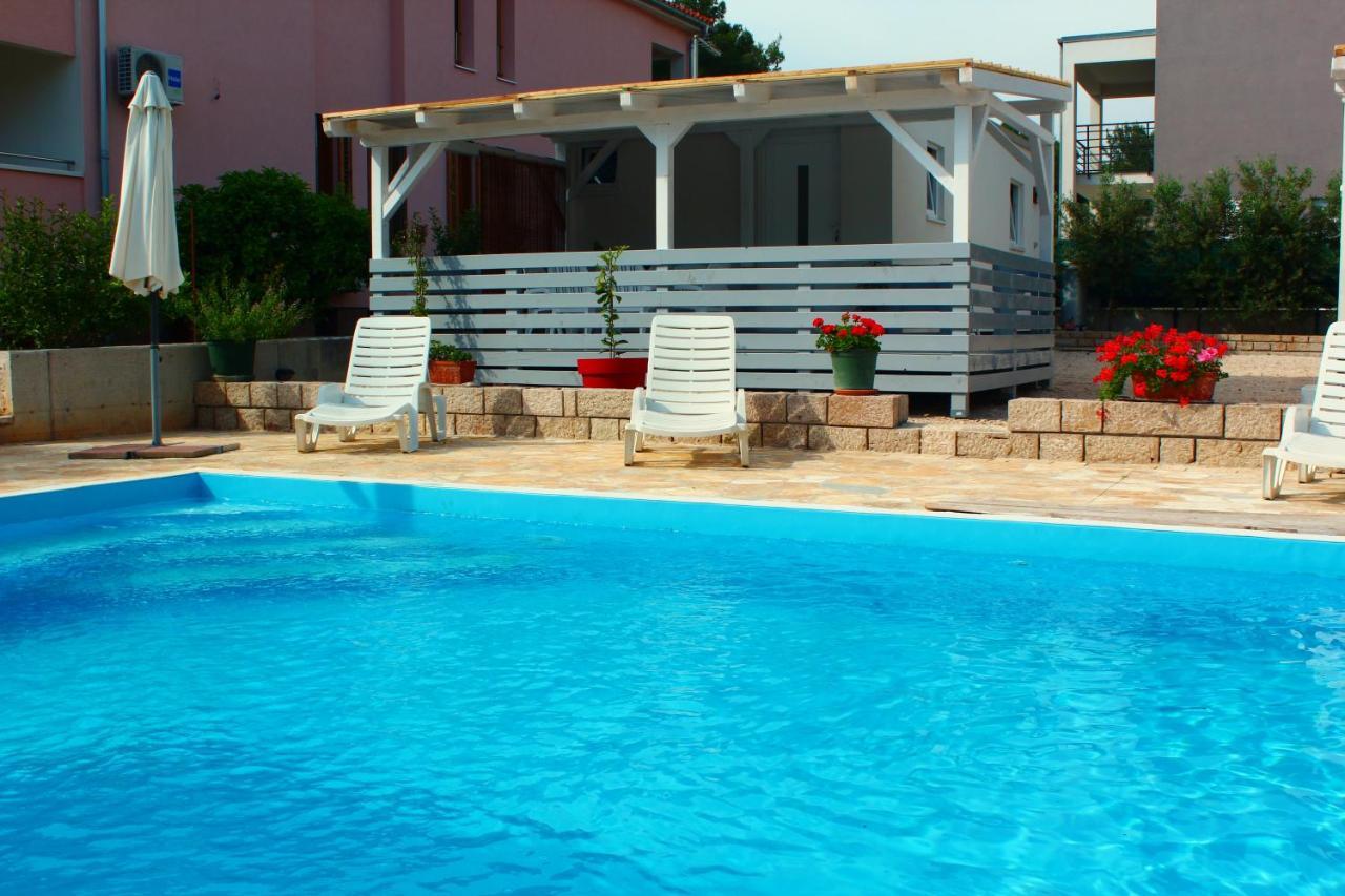 פאקוסטאן Bungalow Vice With Pool מראה חיצוני תמונה