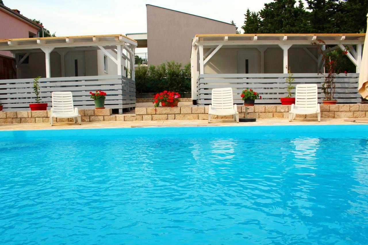 פאקוסטאן Bungalow Vice With Pool מראה חיצוני תמונה